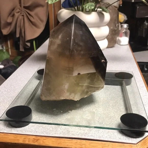 Phantom Smokey Quartz point 8 lbs+ 8 L